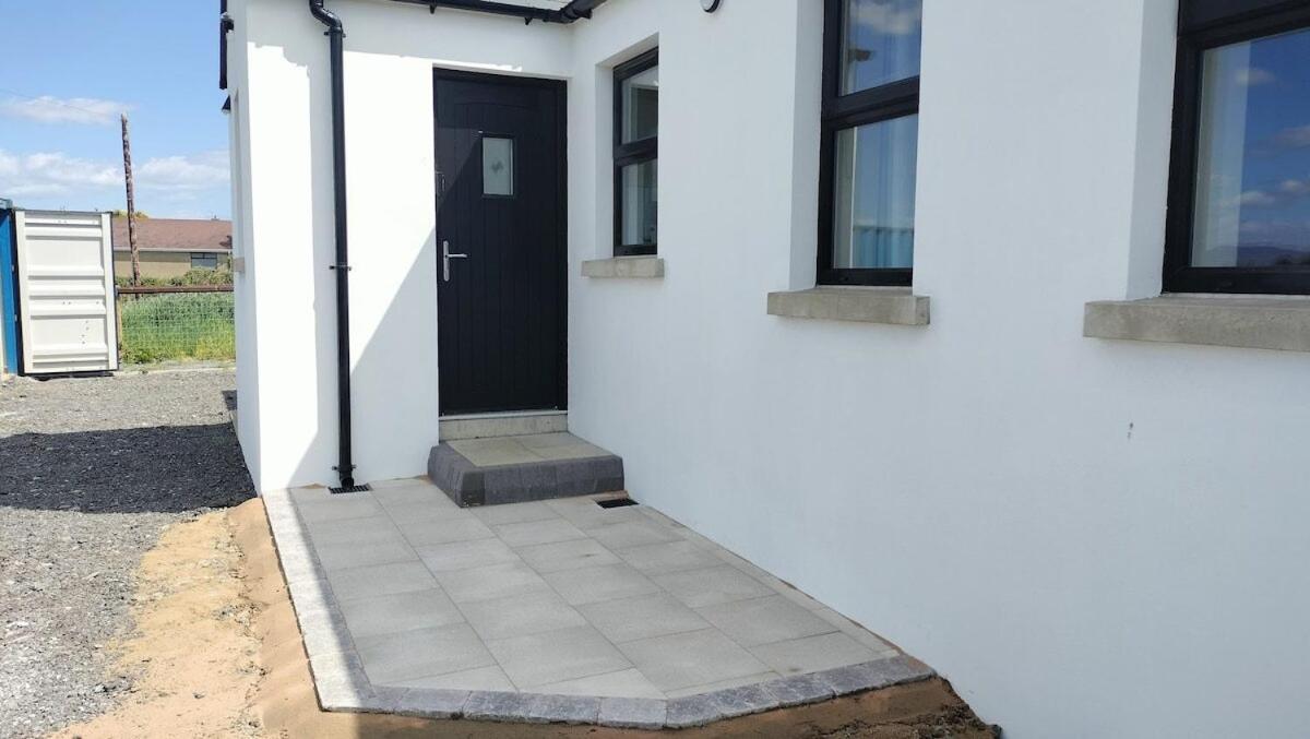 The Lighthouse Cottage Newry Exterior photo