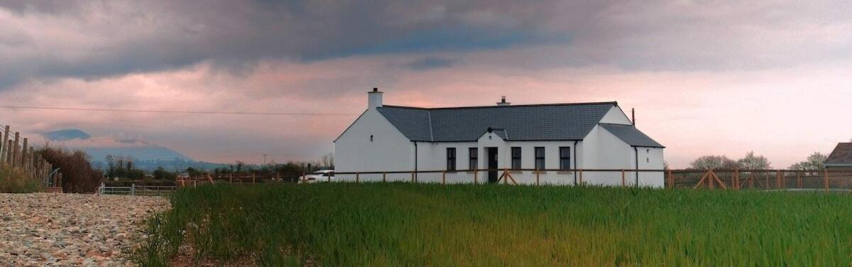 The Lighthouse Cottage Newry Exterior photo