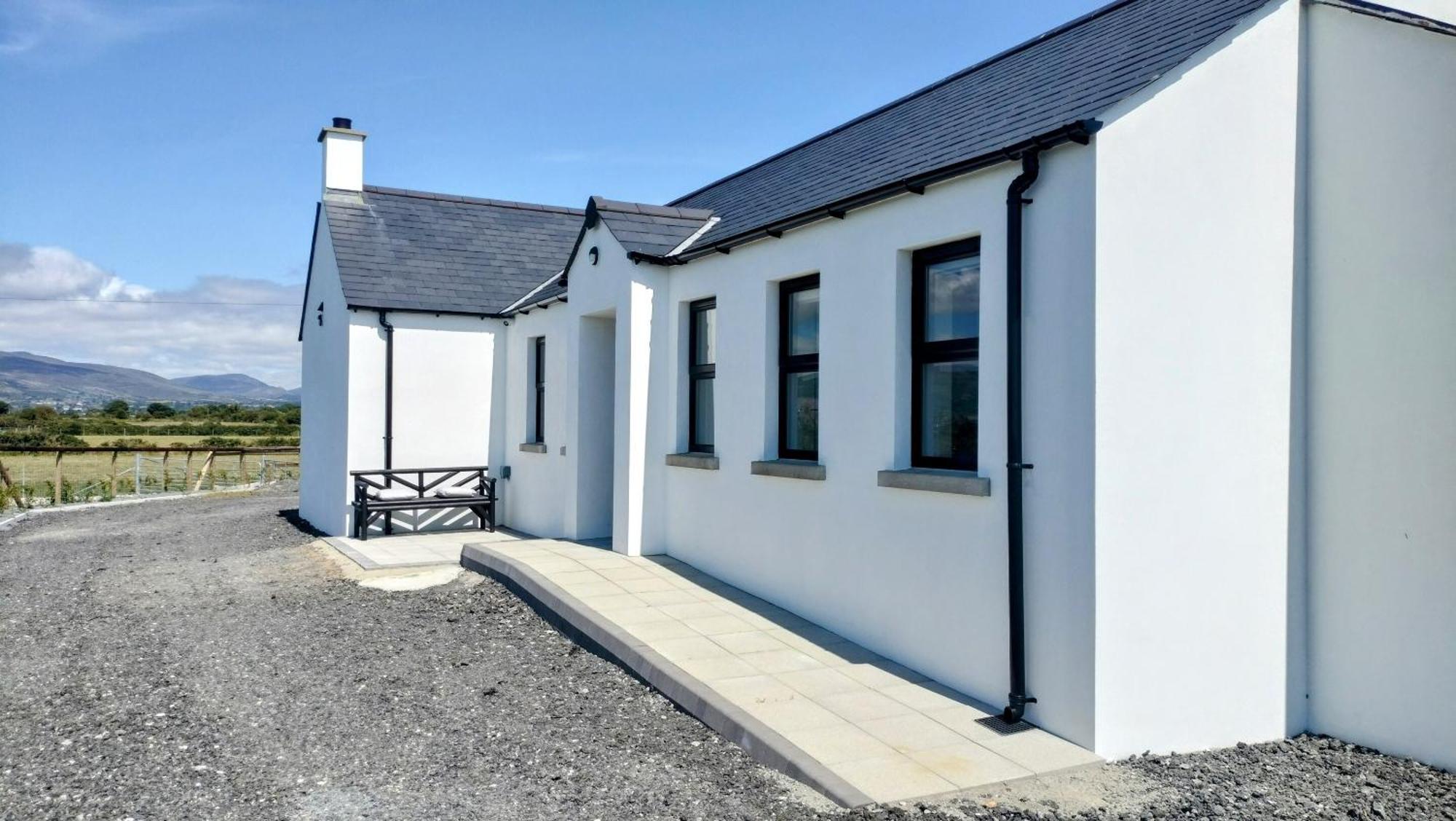 The Lighthouse Cottage Newry Exterior photo